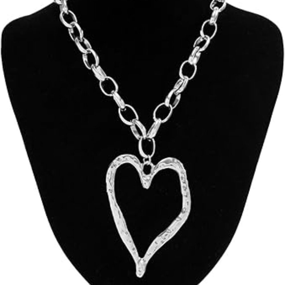 Chunky‎ Silver Chain Necklace with Heart Statement Piece - Picture 2 of 4